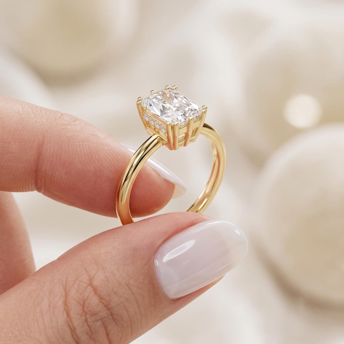 Radiant-cut engagement ring, 1.55 ct